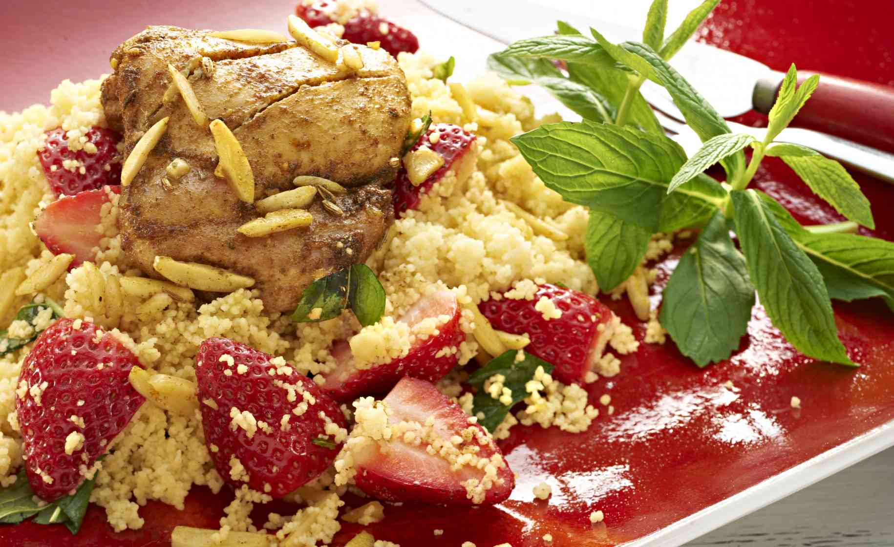 moroccan chicken with strawberry cous cous